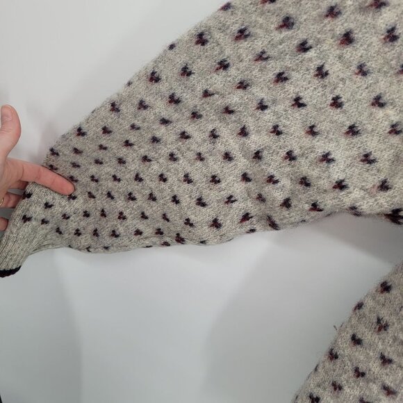 Woolrich womens XL pullover sweater long sleeve round neck heart graphics - Picture 3 of 9